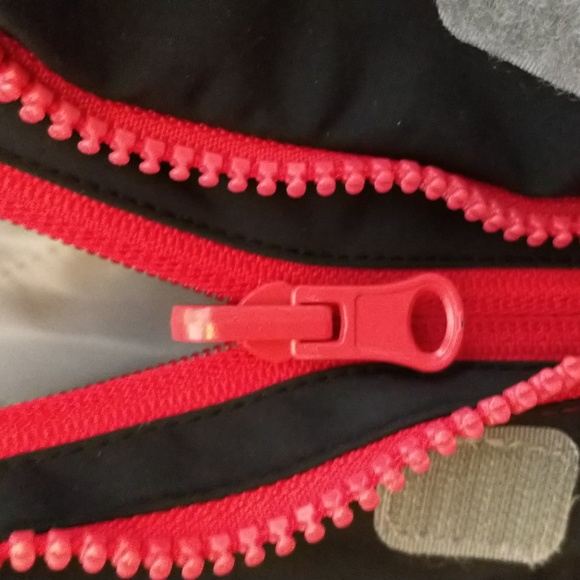 NHL Detroit Red Wings Reebok Jacket - Picture 11 of 15